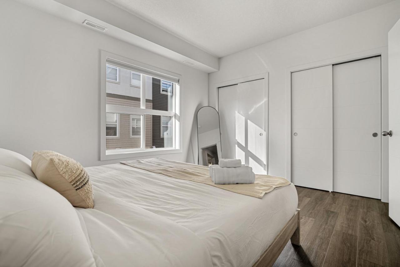 卡加利Guest Favorite With Garage, Free Banff Pass, Netflix, King Bed, Balcony, Perfect For Couples, Sleeps 4别墅 外观 照片