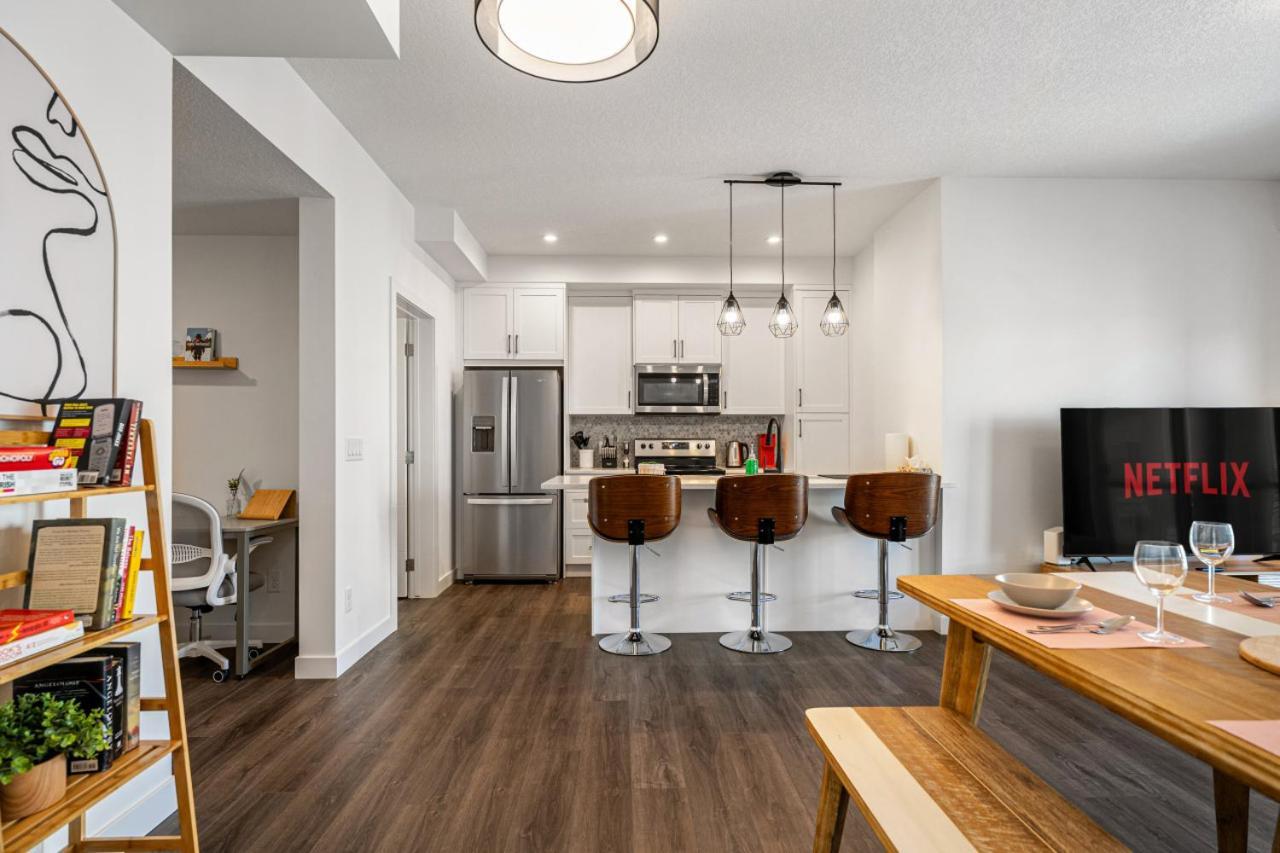 卡加利Guest Favorite With Garage, Free Banff Pass, Netflix, King Bed, Balcony, Perfect For Couples, Sleeps 4别墅 外观 照片